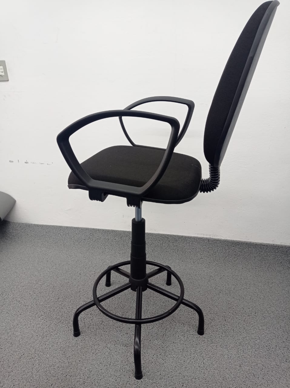 cadeira diretor esquerda